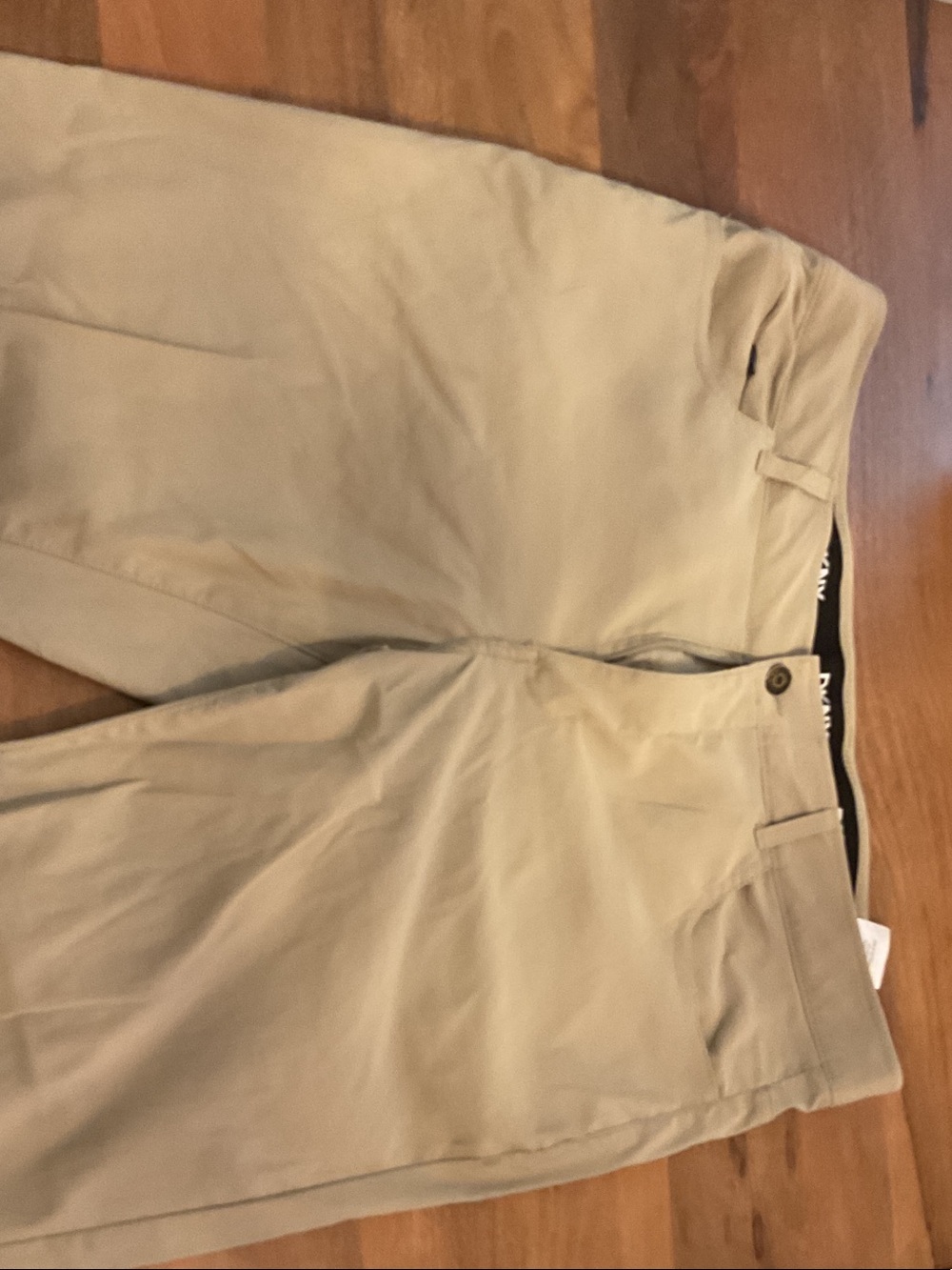 Dkny Men's Light Khaki Chino Pants